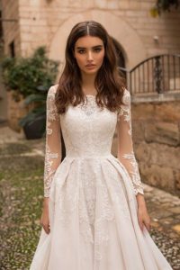 20 Dreamy Long Sleeve Wedding Dresses 2024